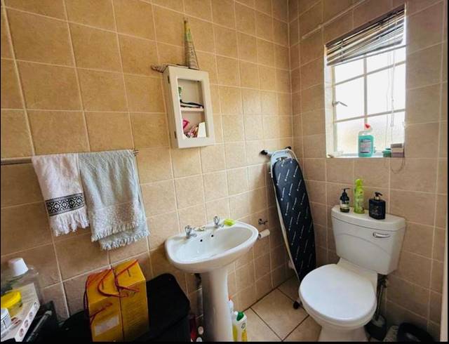 3 BEDROOM TOWNHOUSE FOR SALE IN STRUBENSVALLEI